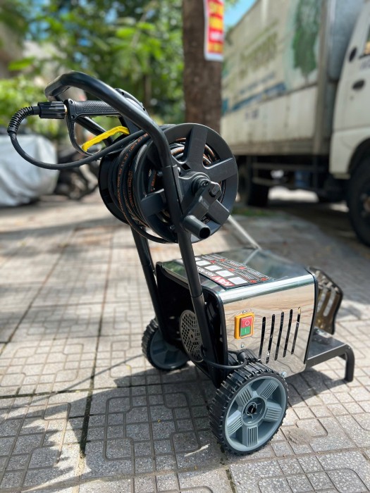 Máy rửa xe cao áp KAW K4000, Máy rửa xe công nghiệp, Sức mạnh làm sạch vượt trội