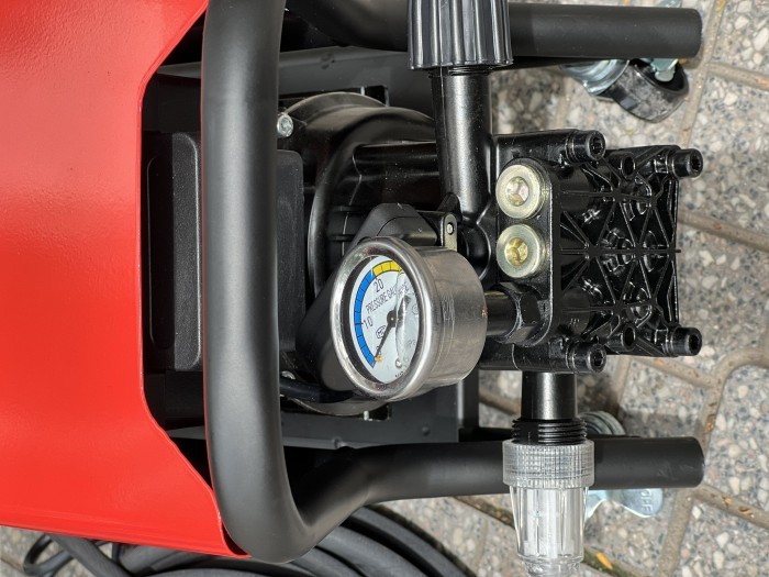 Máy Rửa Xe Áp Lực Cao KAW 335B – Motor Cảm Ứng Từ 2000W, Áp Lực 105 Bar, Lưu Lượng 8L/Phút