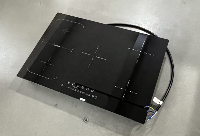 Bếp Từ 5 Vùng Nấu 13.100W, Đỉnh Cao Hiệu Suất Cho Gian Bếp Hiện Đại
